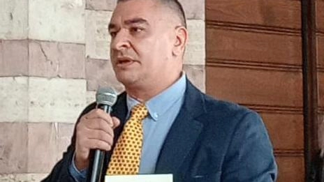 TODI "La decisione di porre in vendita i terreni si inserisce in un percorso pluridecennale, già avviato da tutti i... TODI "La decisione di porre in vendita i terreni si inserisce in un percorso pluridecennale, già avviato da tutti i...