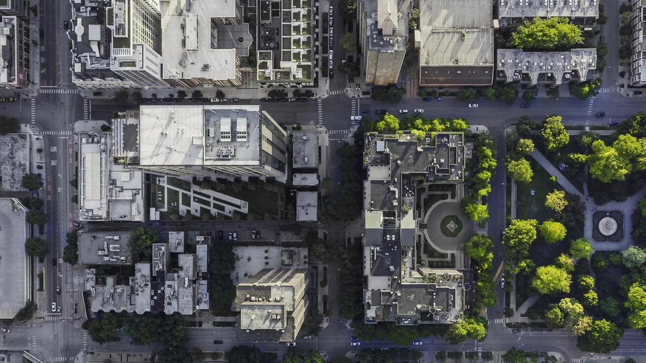 Nella conferenza verrà trattato anche il tema della necessità di riorientare l’urbanistica consumatrice di suolo e verde in favore delle città Nella conferenza verrà trattato anche il tema della necessità di riorientare l’urbanistica consumatrice di suolo e verde in favore delle città
