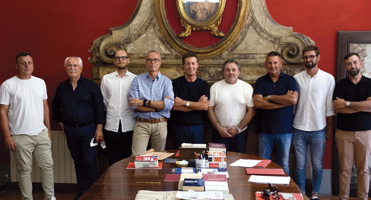 https://www.lanazione.it/image-service/view/acePublic/alias/contentid/Njk1MjNiZTctYmU1Ny00/0/tutte-figure-di-spicco-nel-consiglio-direttivo.jpeg