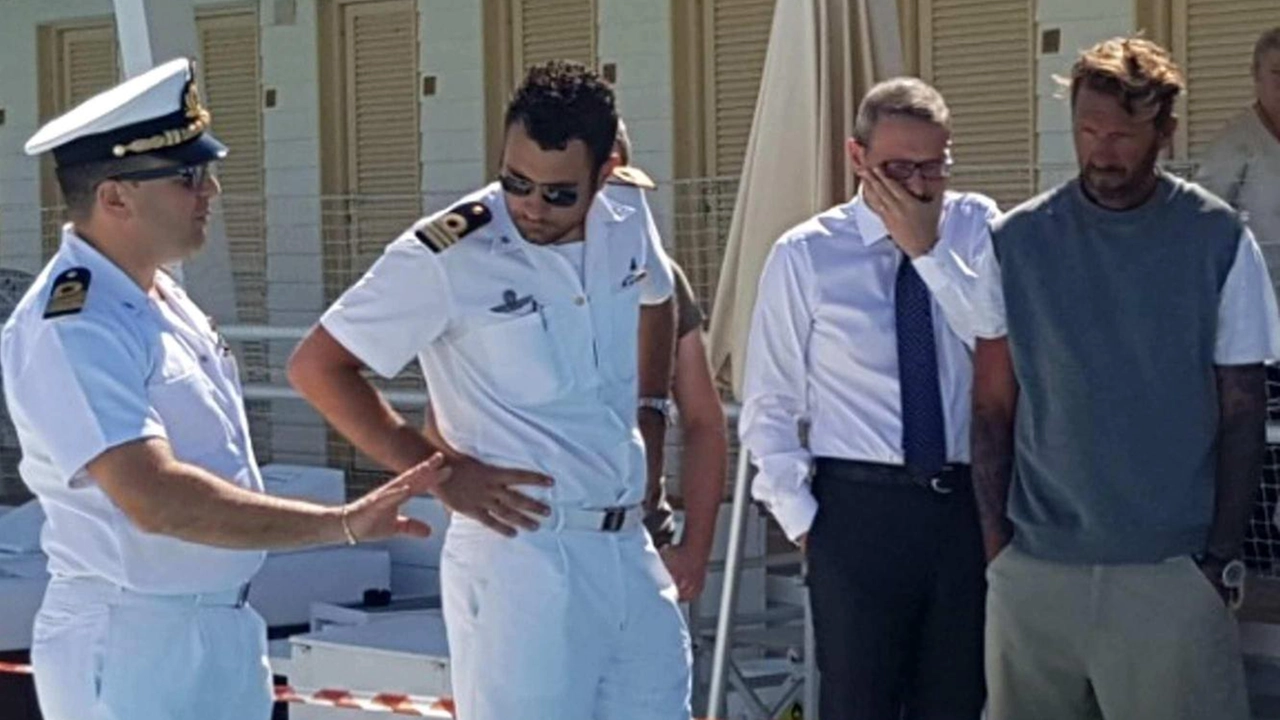 I rilievi della Capitaneria di porto disposti dalla Procura il 13 luglio 2019 dopo la tragedia al bagno Texas, quando la 12enne si tuffò in piscina senza più risalire I rilievi della Capitaneria di porto disposti dalla Procura il 13 luglio 2019 dopo la tragedia al bagno Texas, quando la 12enne si tuffò in piscina senza più risalire