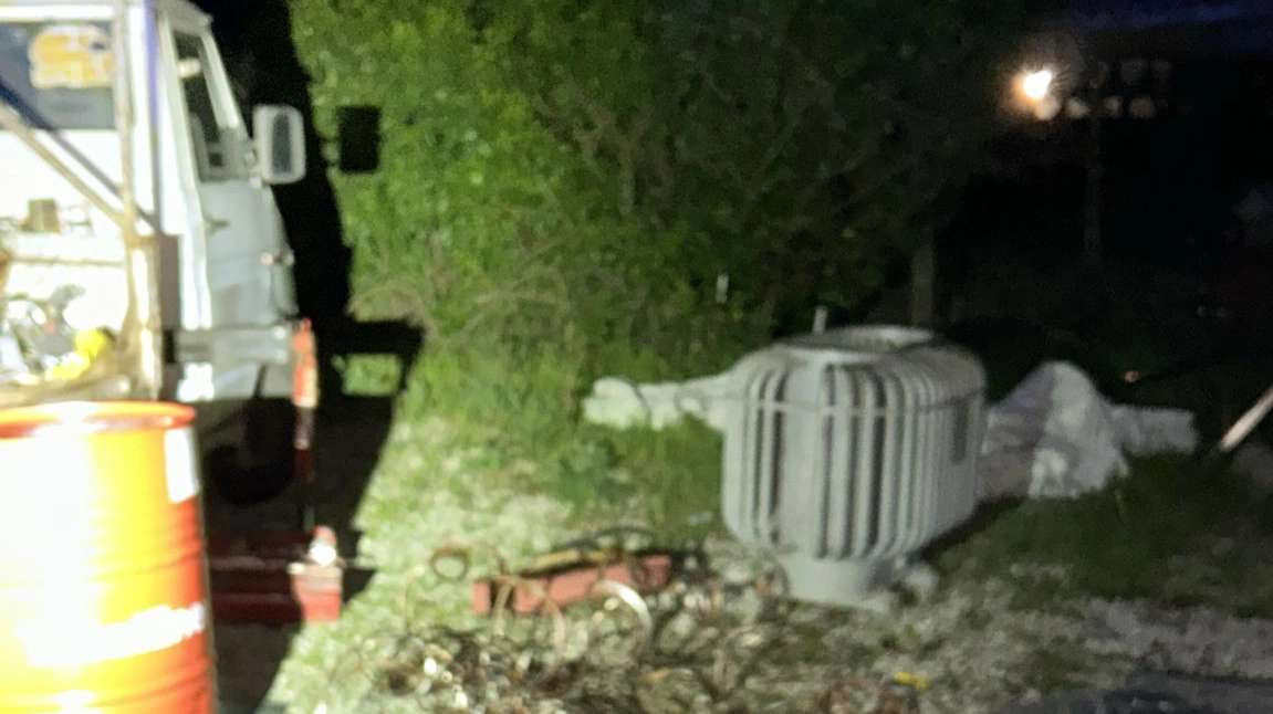 L’esterno della cabina elettrica presente in via dei Garofani dove l’uomo è stato trovato folgorato