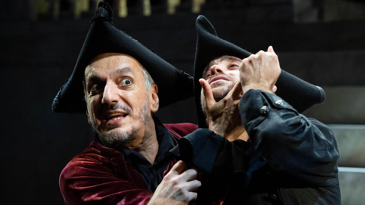La pièce teatrale ‘Don Giovanni’ vede la regia e la partecipazione dell’attore e regista teatrale Arturo Cirillo La pièce teatrale ‘Don Giovanni’ vede la regia e la partecipazione dell’attore e regista teatrale Arturo Cirillo