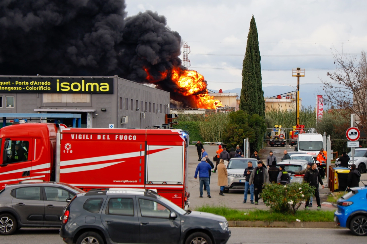 Il 9 dicembre un’esplosione al deposito di carburanti dell’Eni a Calenzano provocò la morte di cinque persone