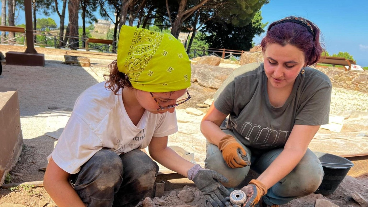 Tra i reperti emersi dagli scavi di una domus aristocratica distrutta da un incendio verso il 50 a.C. c’è un oggetto perfettamente conservato.