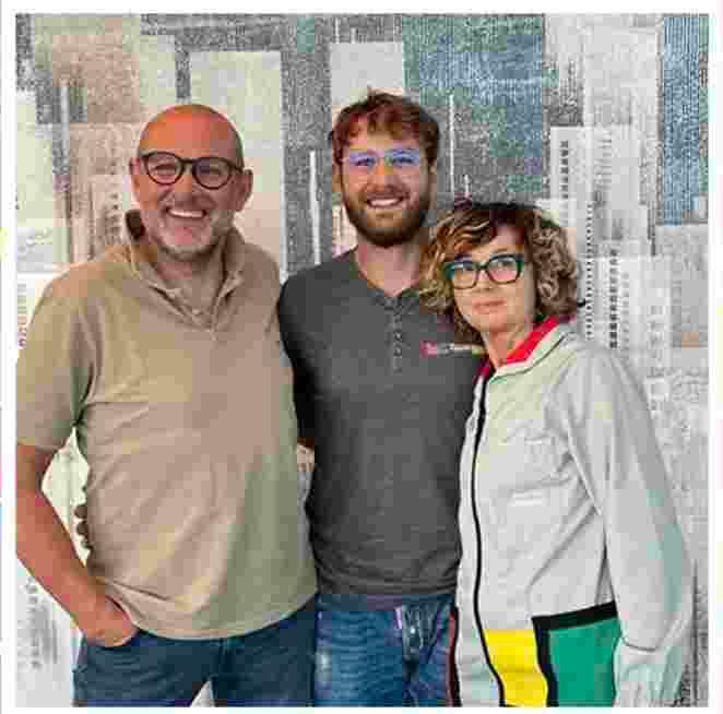 In vendita dopo 40 anni, passaggio epocale al Colorificio Cappelli. “Si è chiuso un ciclo” In vendita dopo 40 anni, passaggio epocale al Colorificio Cappelli. “Si è chiuso un ciclo”