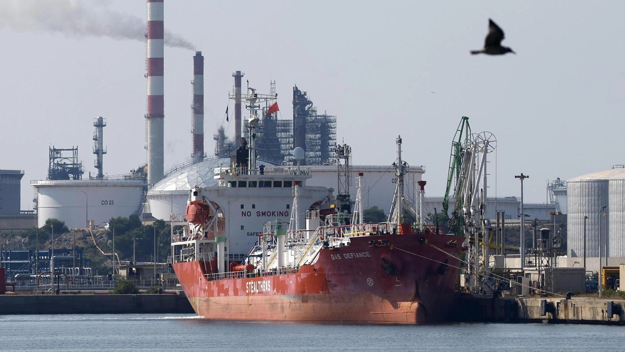 Il petrolio apre in calo a New York a 65,71 dollari