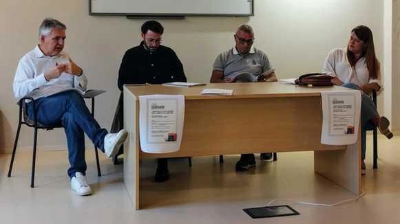 Renato Lemmi di Casa Insieme, l’assessora Sonia Luca e, al centro Andrea Favilli e Daniele Vannozzi, alla presentazione del bilancio dell’associazione Renato Lemmi di Casa Insieme, l’assessora Sonia Luca e, al centro Andrea Favilli e Daniele Vannozzi, alla presentazione del bilancio dell’associazione