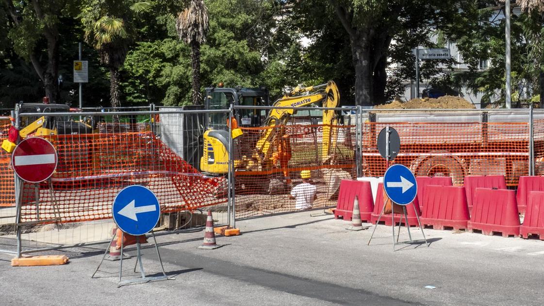 Spartitraffico. Ora piazza del . Popolo è sicura Spartitraffico. Ora piazza del . Popolo è sicura