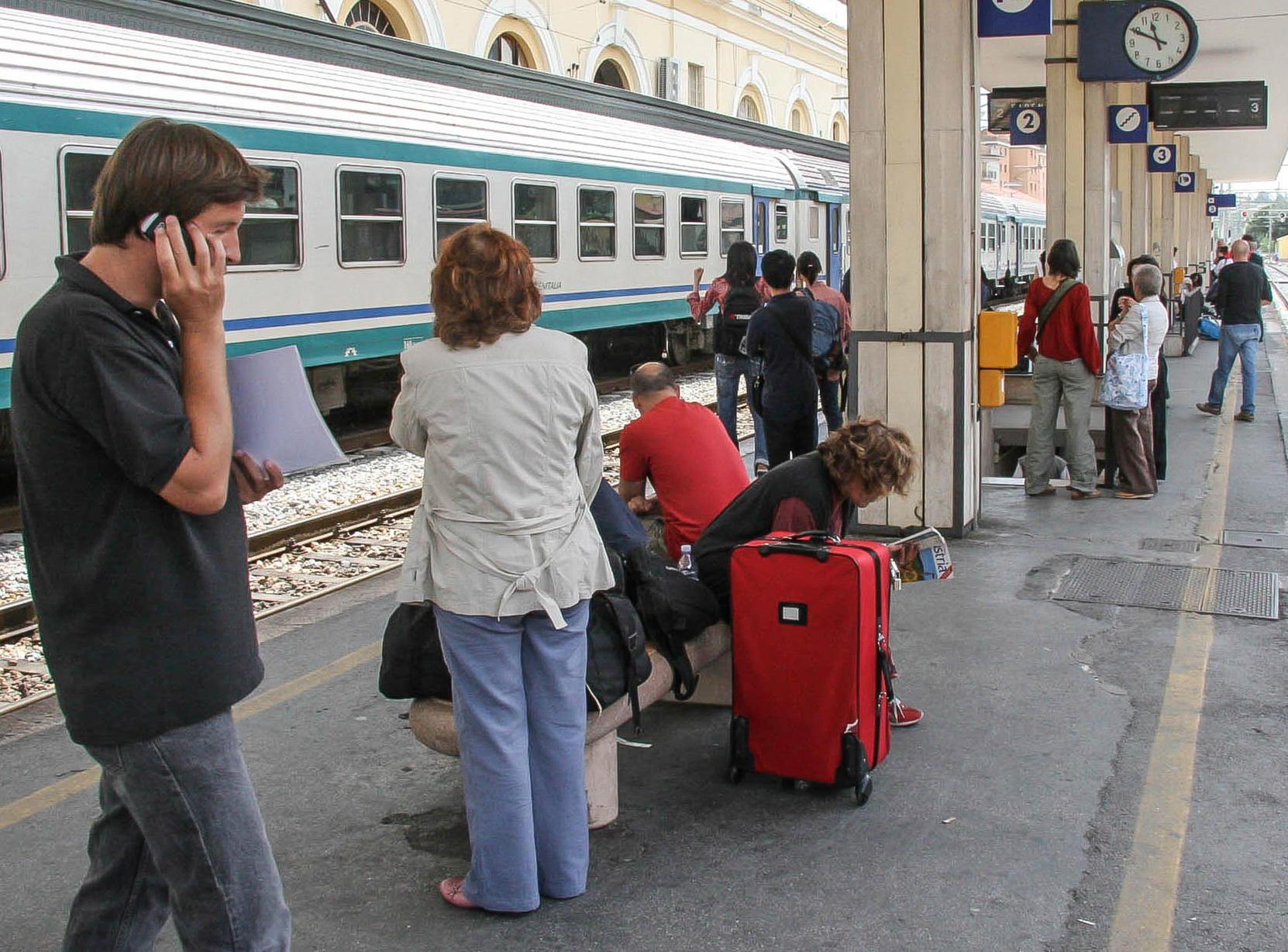 stop treni per sinalunga un mese di interventi dal 7 luglio al 4 agosto