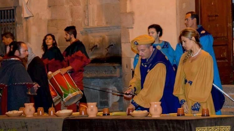 Fine settimana ricco di appuntamenti. A Montemerano laboratori per bambini e adulti con gli artisti Fine settimana ricco di appuntamenti. A Montemerano laboratori per bambini e adulti con gli artisti