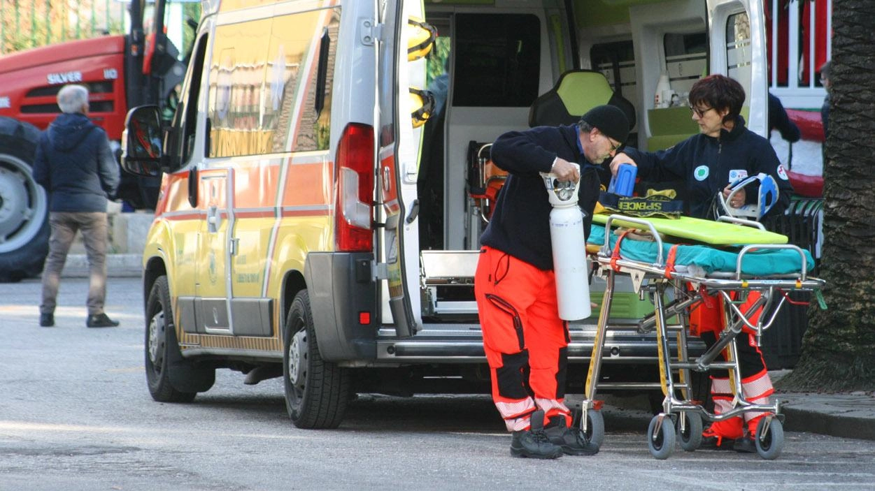 L’incidente sul lavoro è avvenuto all’interno di una ditta specializzata nella lavorazione del ferro L’incidente sul lavoro è avvenuto all’interno di una ditta specializzata nella lavorazione del ferro