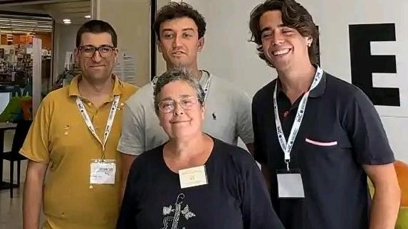 Un gruppo di volontari del «Grano» impegnati durante. una raccolta alimentare all’esterno di un supermercato. Queste iniziative, insieme alle donazioni, consentono all’associazione di distribuire cibo ai più bisognosi Un gruppo di volontari del «Grano» impegnati durante. una raccolta alimentare all’esterno di un supermercato. Queste iniziative, insieme alle donazioni, consentono all’associazione di distribuire cibo ai più bisognosi