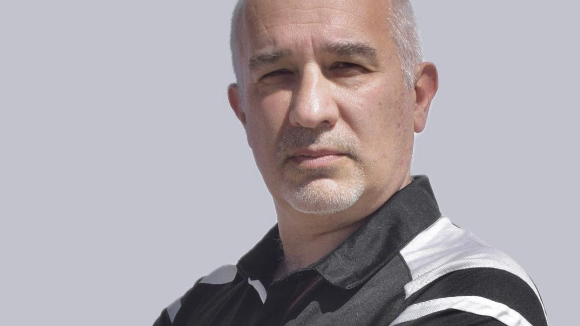 La nuova stagione di serie C dell’ASD Spezia Women inizia con tre partite cruciali. Mister Salterio si dice fiducioso, nonostante l'assenza del portiere Aliquòi. Le ragazze sono determinate a fare bene. La giovane panchina è un segnale positivo per il futuro. La nuova stagione di serie C dell’ASD Spezia Women inizia con tre partite cruciali. Mister Salterio si dice fiducioso, nonostante l'assenza del portiere Aliquòi. Le ragazze sono determinate a fare bene. La giovane panchina è un segnale positivo per il futuro.