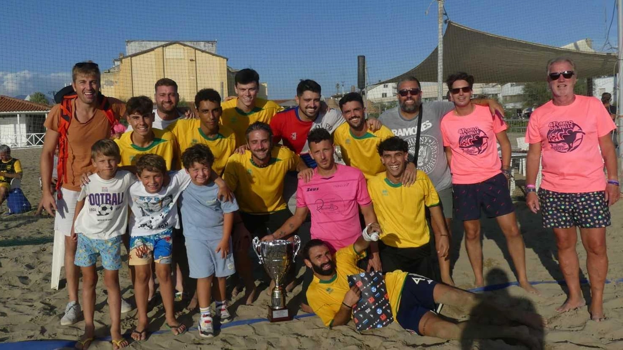 Uanni Team si è aggiudicato il prestigioso trofeo ‘Da Valle’ di calcio in spiaggia