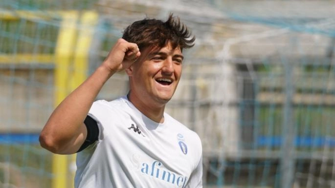 L’attaccante della Sangio. Niccolò Rotondo, 20 anni L’attaccante della Sangio. Niccolò Rotondo, 20 anni