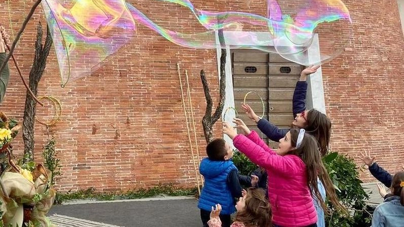 I giochi con le bolle per i bambini