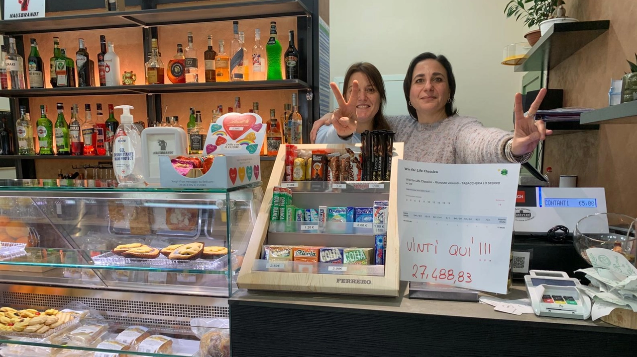 La vincita al ’Win for Life’ è avvenuta a Montepulciano nella Tabaccheria Lo Sterro al civico 1 di piazza Pietro Nenni La vincita al ’Win for Life’ è avvenuta a Montepulciano nella Tabaccheria Lo Sterro al civico 1 di piazza Pietro Nenni