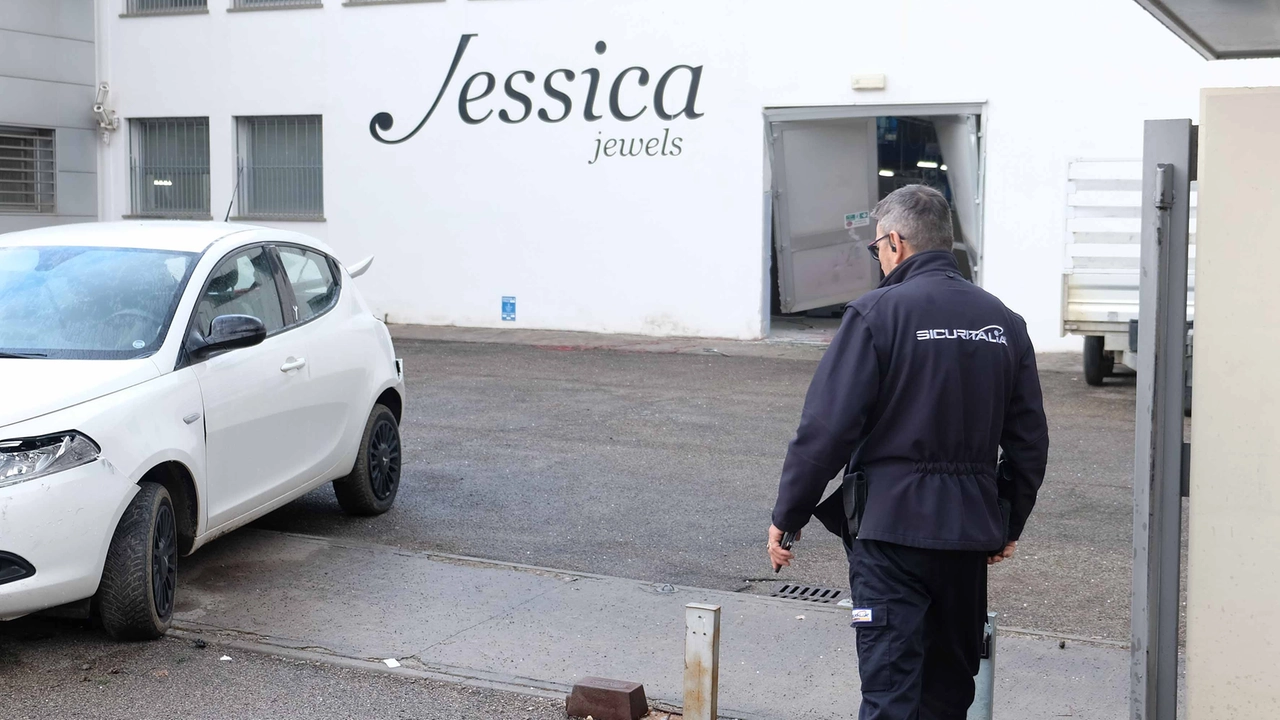 Nove mesi fa l’assalto alla Jessica Jewels Nove mesi fa l’assalto alla Jessica Jewels
