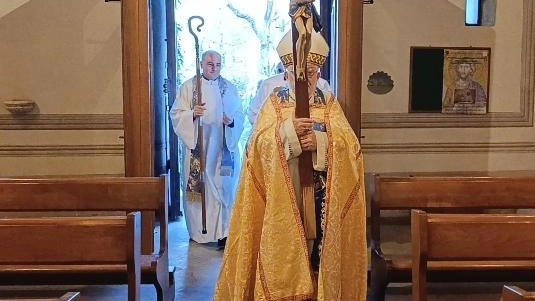 L’ultima celebrazione del vescovo Giovanni Roncari arrivato nel paese amiatino il 30 novembre 2014. Domenica scorsa solenne celebrazione L’ultima celebrazione del vescovo Giovanni Roncari arrivato nel paese amiatino il 30 novembre 2014. Domenica scorsa solenne celebrazione