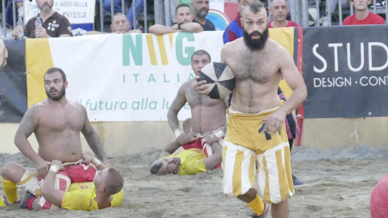 La finale sarà tra i Gialli di Santo Stefano e i Verdi di San Marco (foto Attalmi) La finale sarà tra i Gialli di Santo Stefano e i Verdi di San Marco (foto Attalmi)