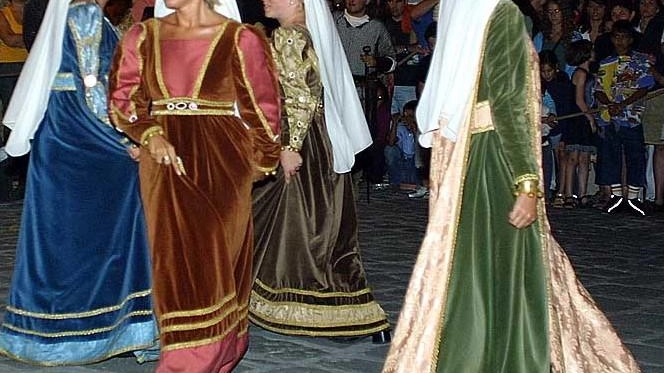 Un salto nel tempo. Arcola si trasformerà in un villaggio medievale con dame e cavalieri, con la prima edizione della... Un salto nel tempo. Arcola si trasformerà in un villaggio medievale con dame e cavalieri, con la prima edizione della...