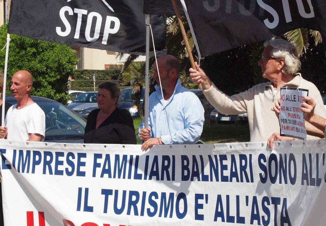 Aste, balneari delusi: "Escluso dagli indennizzi chi ha lavorato una vita"