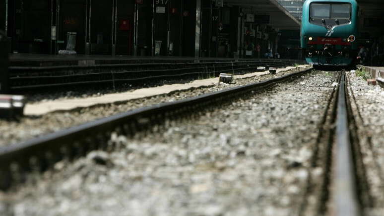 Disservizi sulla linea, la protesta dei sindaci (Foto di repertorio) Disservizi sulla linea, la protesta dei sindaci (Foto di repertorio)