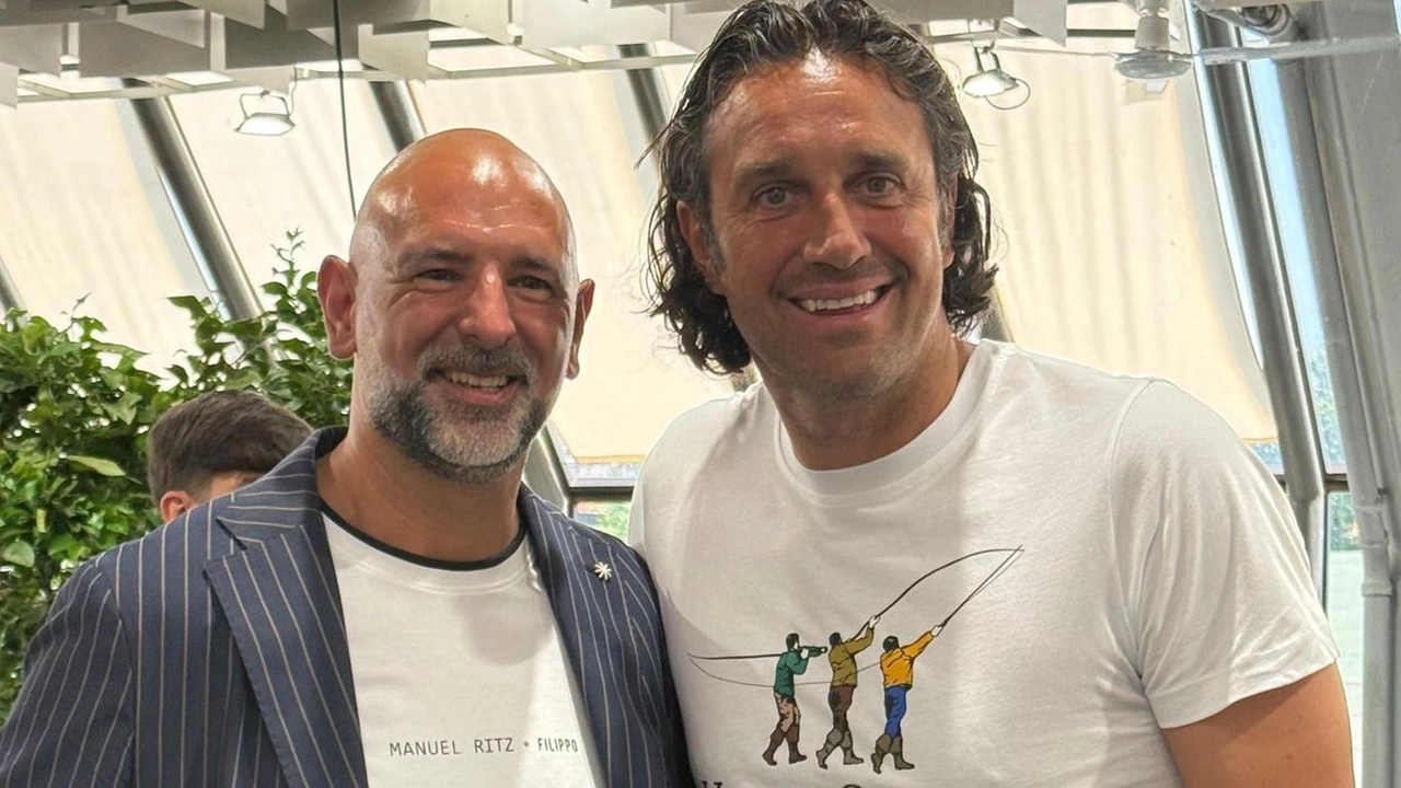 L’imprenditore Filippo Di Bartola al Pitti con l’ex attaccante della Nazionale italiana di calcio Luca Toni campione del mondo 2006 L’imprenditore Filippo Di Bartola al Pitti con l’ex attaccante della Nazionale italiana di calcio Luca Toni campione del mondo 2006