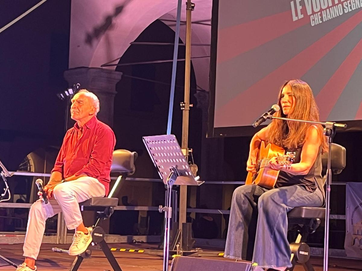 grande successo a san giovanni per lo spettacolo di paolo turci e gino castaldo