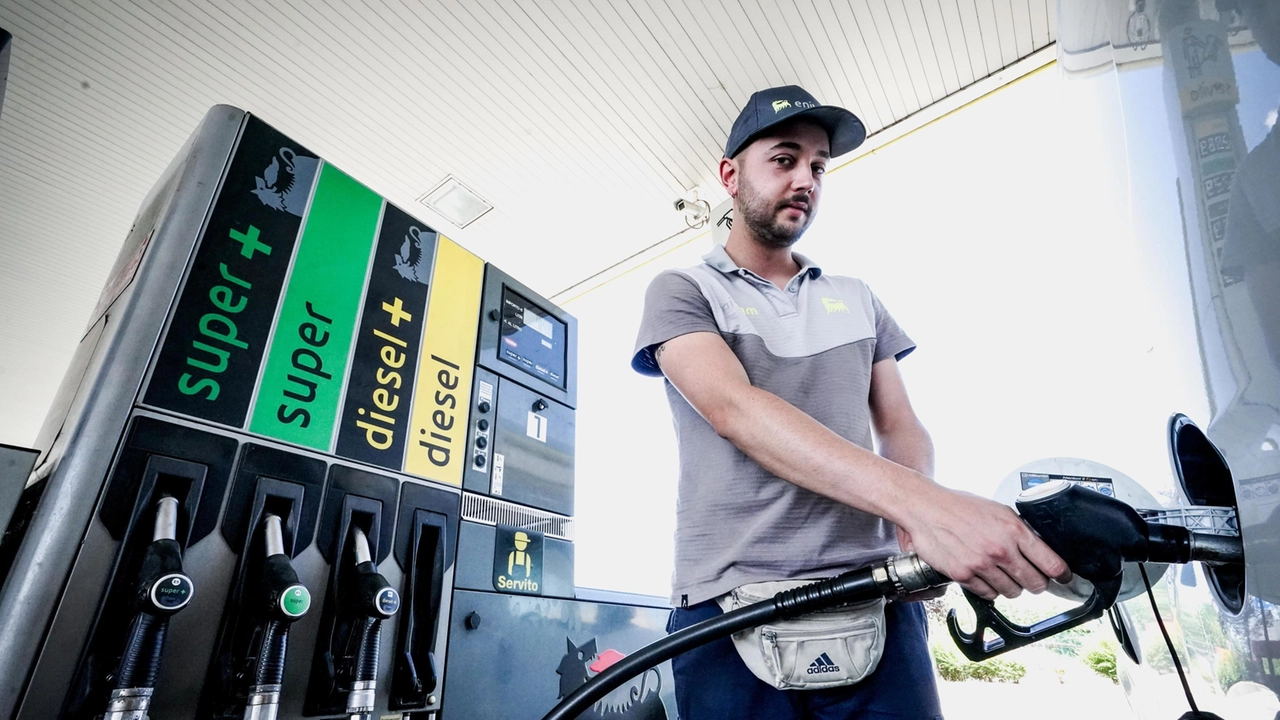Accise, scendono nella verde, salgono nel diesel Accise, scendono nella verde, salgono nel diesel
