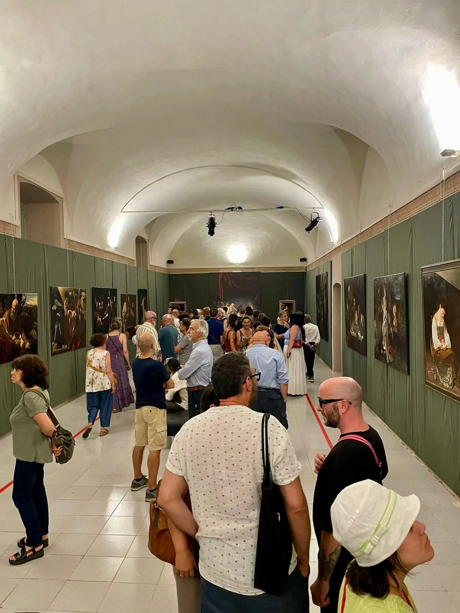 "Universo Caravaggio" a Volterra, un viaggio tra arte e storia nel cuore dell'estate
