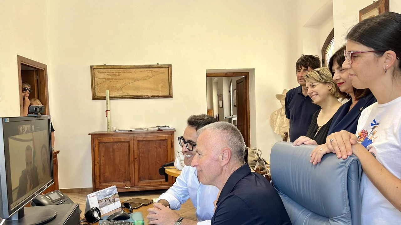 Il sindaco Stoppini in collegamento con l’omologo di Betlemme Il sindaco Stoppini in collegamento con l’omologo di Betlemme