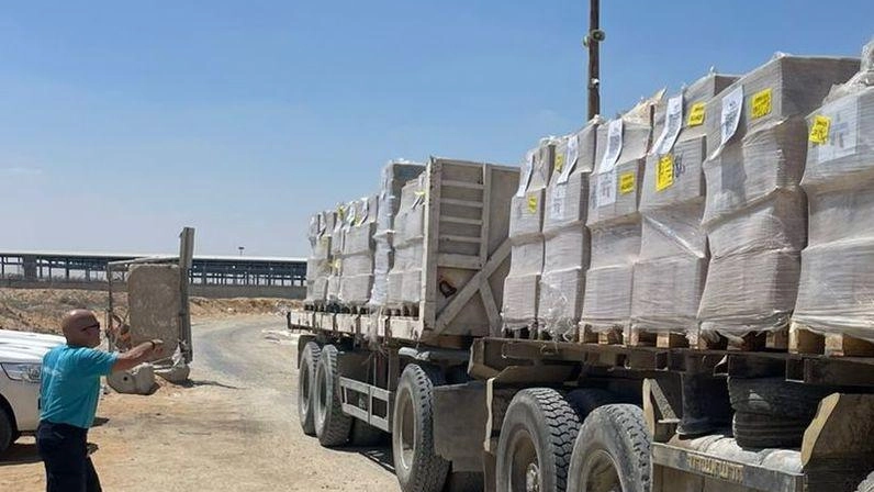 Il carico con ottanta tonnellate di aiuti destinati alla popolazione palestinese è arrivato a Gaza. Misericordie in campo per la raccolta di generi di prima necessità Il carico con ottanta tonnellate di aiuti destinati alla popolazione palestinese è arrivato a Gaza. Misericordie in campo per la raccolta di generi di prima necessità