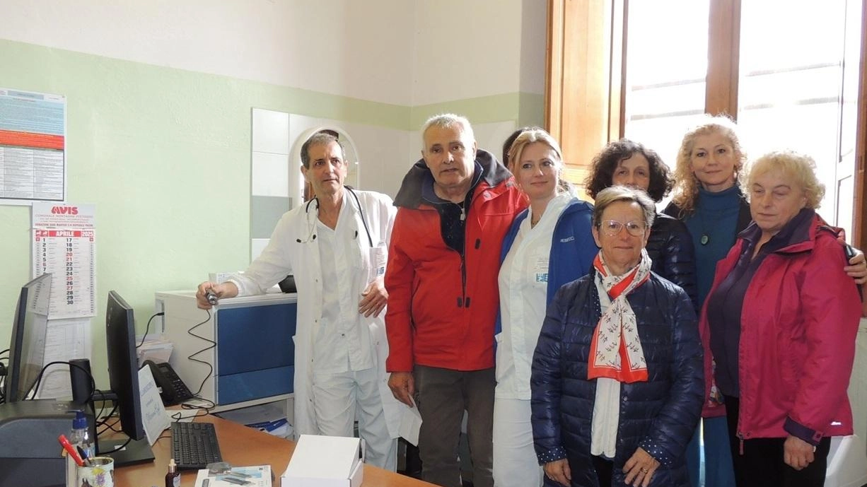 In ricordo della figlia Marianna, i genitori. hanno donato un capillaroscopio