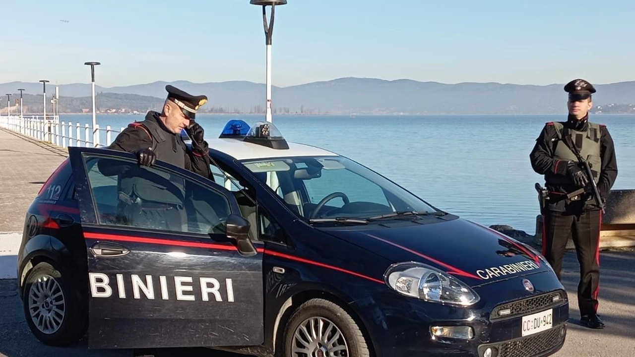 Dal raggiro del cellulare perduto al falso incidente si moltiplicano i tentativi di spillare soldi al telefono. Post dei militari di Castiglione: "Contattate il 112". Dal raggiro del cellulare perduto al falso incidente si moltiplicano i tentativi di spillare soldi al telefono. Post dei militari di Castiglione: "Contattate il 112".