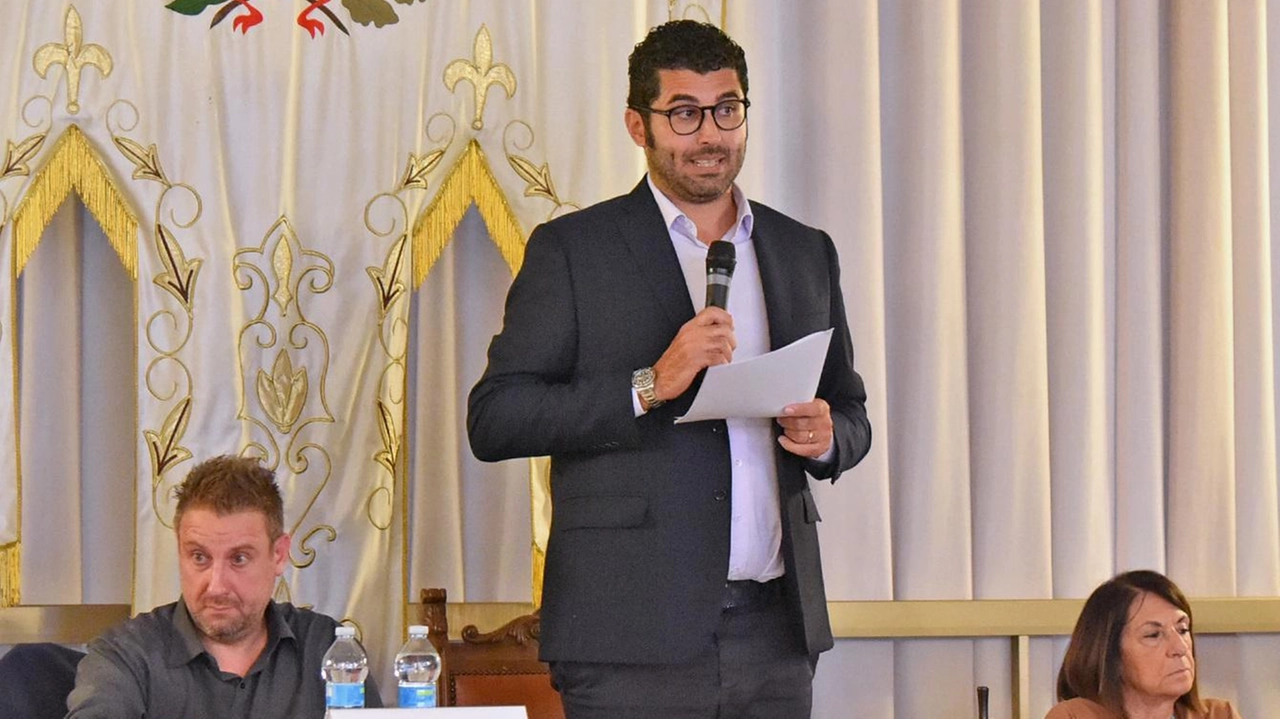 Matteo Buoncristiani replica alle opposizioni sull’aumento di stipendio del responsabile dello staff del sindaco Matteo Buoncristiani replica alle opposizioni sull’aumento di stipendio del responsabile dello staff del sindaco