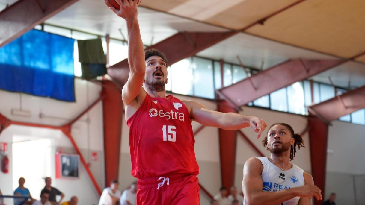 Lo scrimmage di Santa Margherita Ligure ha visto prevalere la formazione piemontese solo di tre punti Lo scrimmage di Santa Margherita Ligure ha visto prevalere la formazione piemontese solo di tre punti