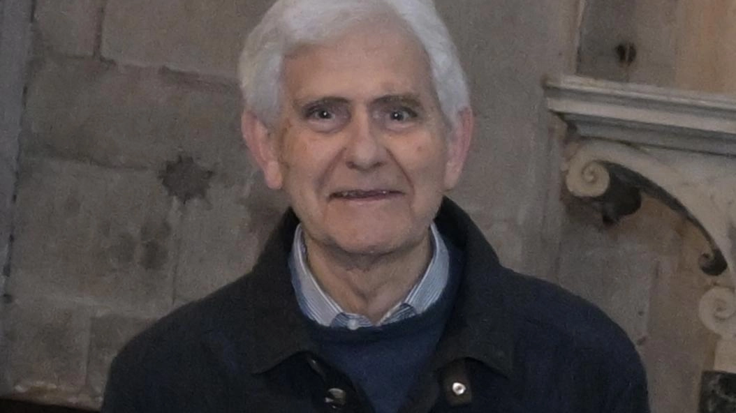Era lui il “fotografo del Giannotti“. Tutti lo conoscevano e stimavano, sia professionalmente che umanamente. Francesco Paganucci è stato testimone... Era lui il “fotografo del Giannotti“. Tutti lo conoscevano e stimavano, sia professionalmente che umanamente. Francesco Paganucci è stato testimone...