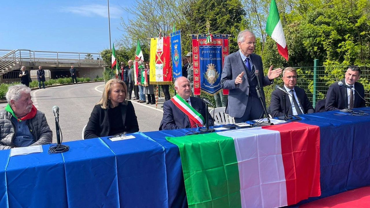 La cerimonia per gli 80 anni della Liberazione di Montignoso (foto di Paola Nizza)