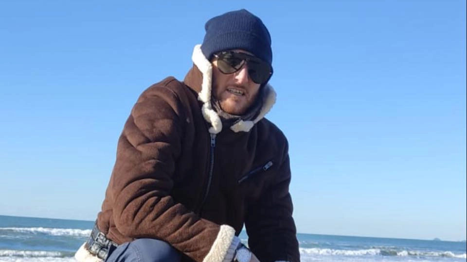 Daniele Poli, morto a soli 37 anni. Dolore in Versilia per la scomparsa del giovane Daniele Poli, morto a soli 37 anni. Dolore in Versilia per la scomparsa del giovane