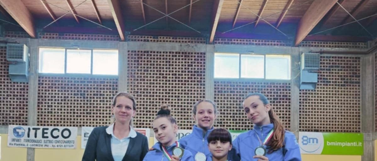 Trampolino elastico, poker di medaglie per l'Etruria a Fano