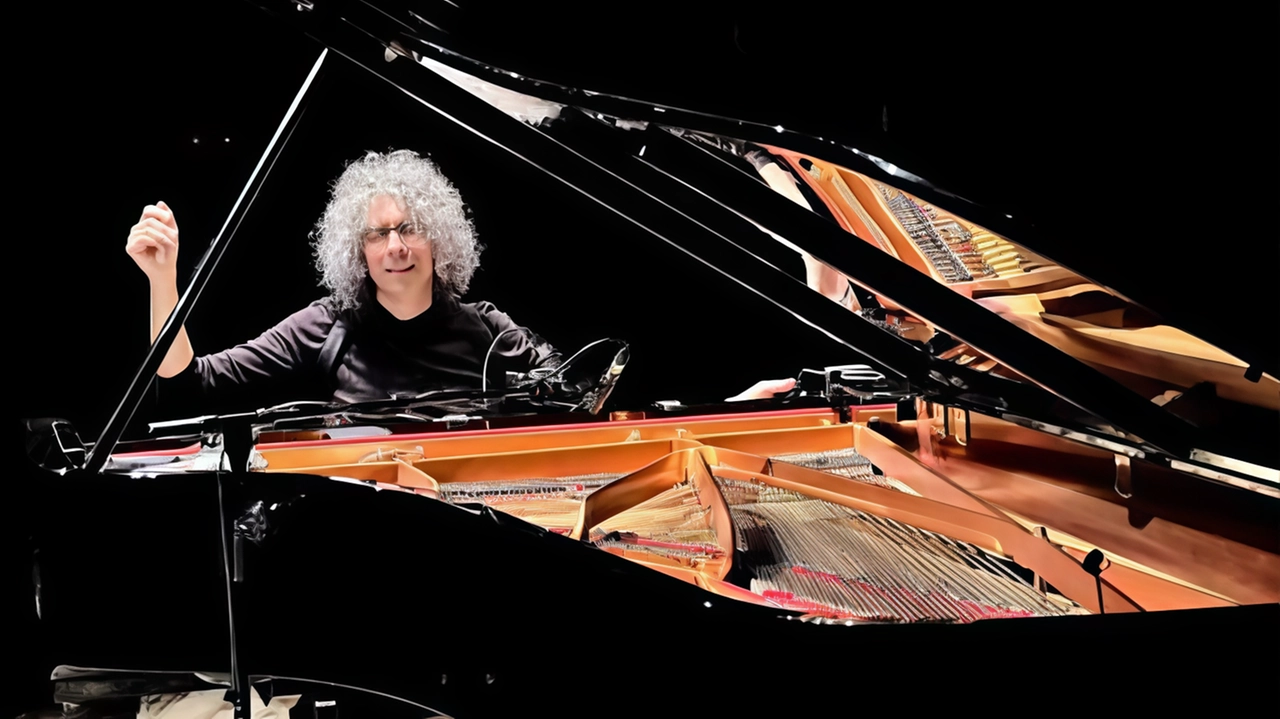 Il pianista e compositore Giovanni Allevi Il pianista e compositore Giovanni Allevi