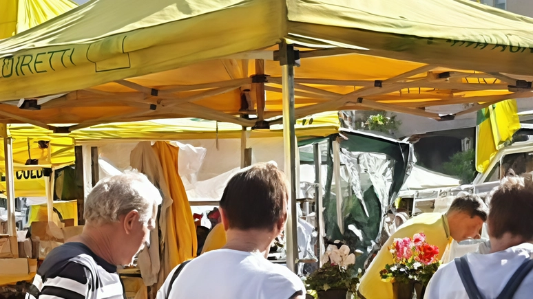 Il mercato Coldiretti con i produttori locali pronto a sbarcare in piazza Alessandrini ogni giovedì mattina Il mercato Coldiretti con i produttori locali pronto a sbarcare in piazza Alessandrini ogni giovedì mattina
