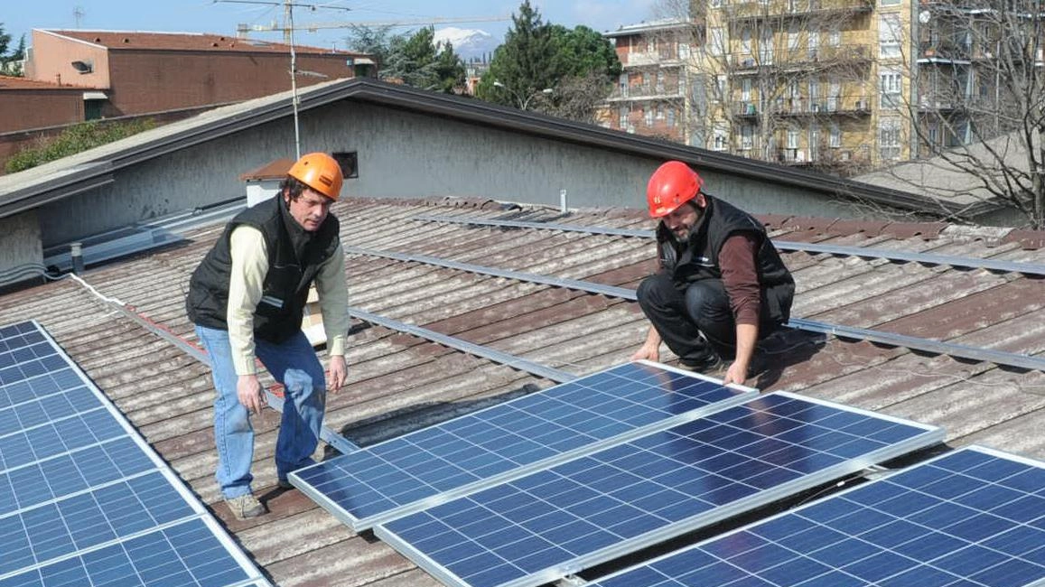 Fauglia si interessa alla creazione di una comunità energetica per produrre e condividere energia pulita. L'incontro di stasera spiegherà i benefici economici e ambientali del progetto. Fauglia si interessa alla creazione di una comunità energetica per produrre e condividere energia pulita. L'incontro di stasera spiegherà i benefici economici e ambientali del progetto.