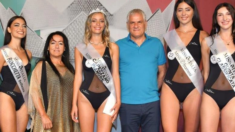 L’elezione di Miss Italia alla festa dello scorso anno con il sindaco Pierucci L’elezione di Miss Italia alla festa dello scorso anno con il sindaco Pierucci