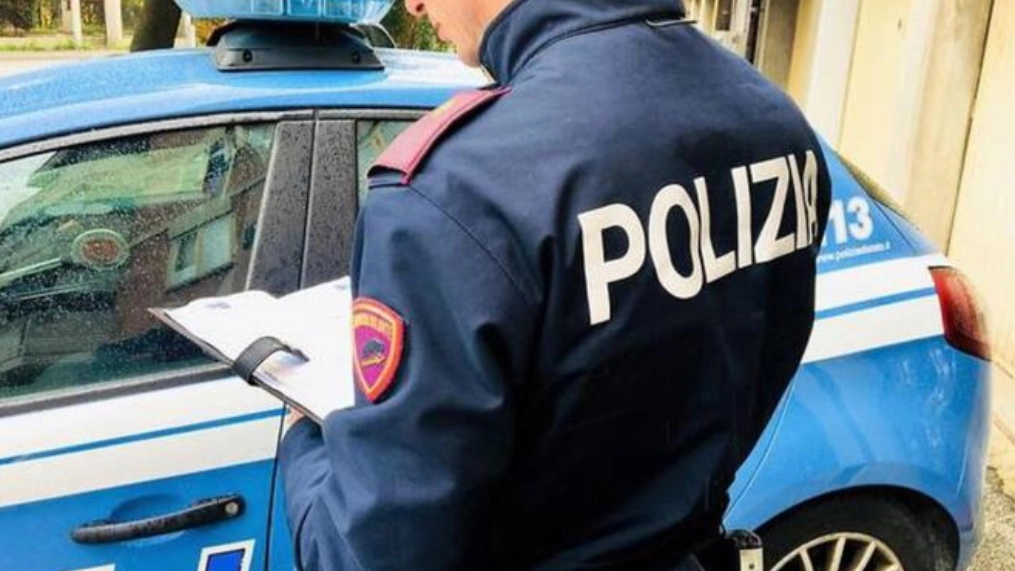 Polizia (immagine di repertorio) Polizia (immagine di repertorio)
