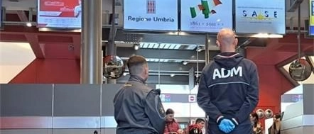 Aeroporto, soldi non dichiarati, droga e falsi di lusso. In arrivo un cash-dog