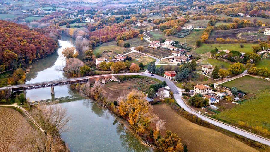 Si è riunita a Madonna del Piano di Monte Castello di Vibio l’assemblea straordinaria dei soci del Comitato "Per... Si è riunita a Madonna del Piano di Monte Castello di Vibio l’assemblea straordinaria dei soci del Comitato "Per...