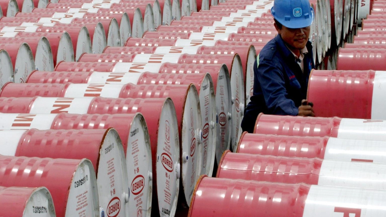 Brent passa di mano a 74,79 dollari Brent passa di mano a 74,79 dollari