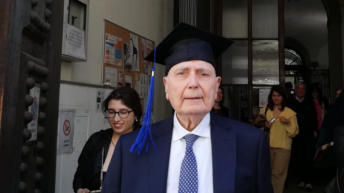 Virgilio Giorgetti, già capostazione, tre figli e cinque nipoti, compirà 95 anni il prossimo 9 giugno Virgilio Giorgetti, già capostazione, tre figli e cinque nipoti, compirà 95 anni il prossimo 9 giugno